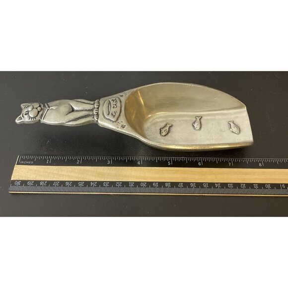 Pewter Scoop Cat Kitten Le Chat Fish Design‎ Made In France Basel 2009 Engraved - Picture 6 of 6